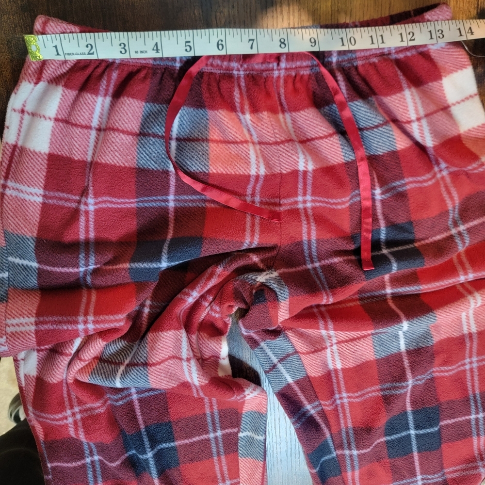 Women's Fleece Pajama Set with Polka Dot Trim In Red Plaid Size Small - Picture 10 of 12